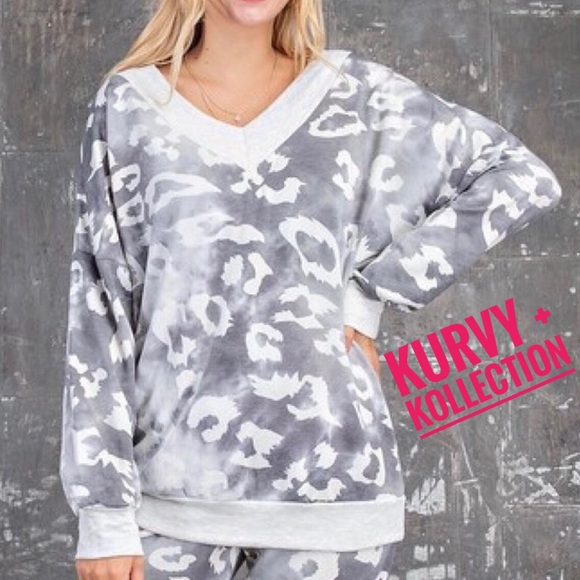 Grey Space Dyed Leopard Fleece Top Pants Set - Picture 3 of 11